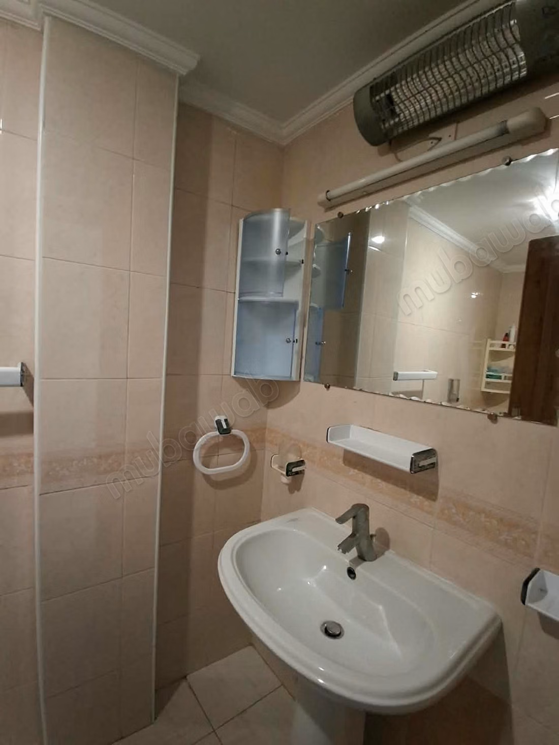 Large empty or furnished apartment for rent