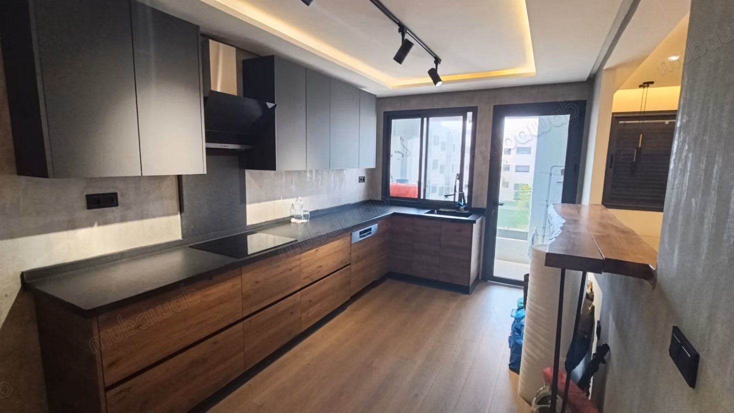 Apartamento de 3 habitaciones en alquiler en Val d’Or - 130 m²