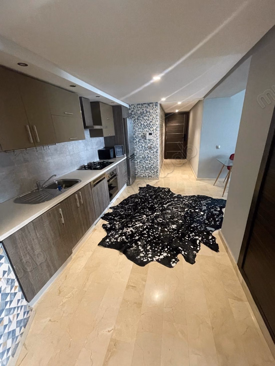 Appartement à louer à Racine. 
2 pièces. 
Bien meublé