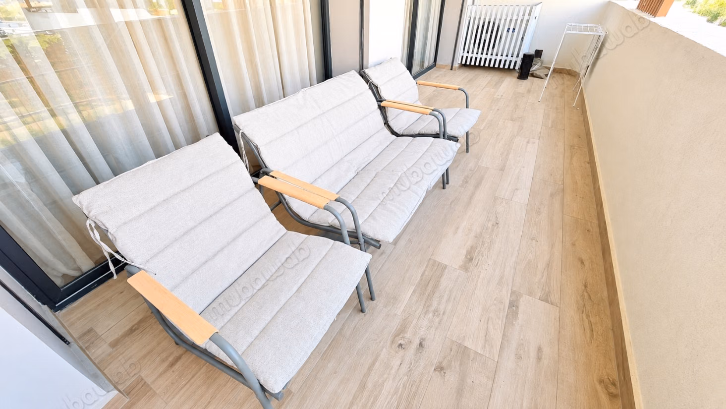 Bellissimo studio arredato in affitto a Californie