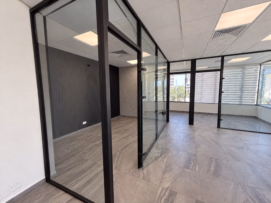 Superbe bureau 113 m2 
Immeuble Pro UPTOWN au CFC