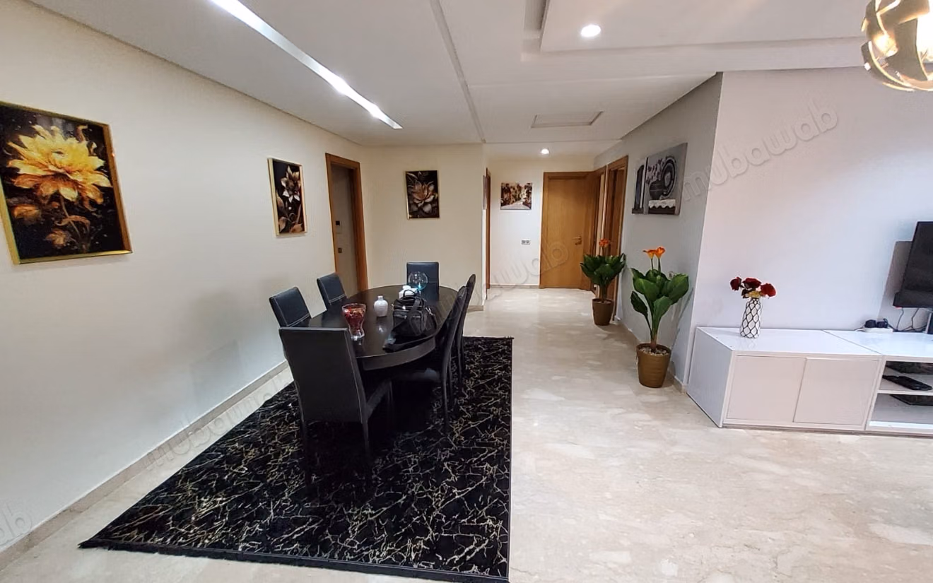 Apartamento amueblado elegante Bourgogne con vista al mar 145m 3hab 2 WC