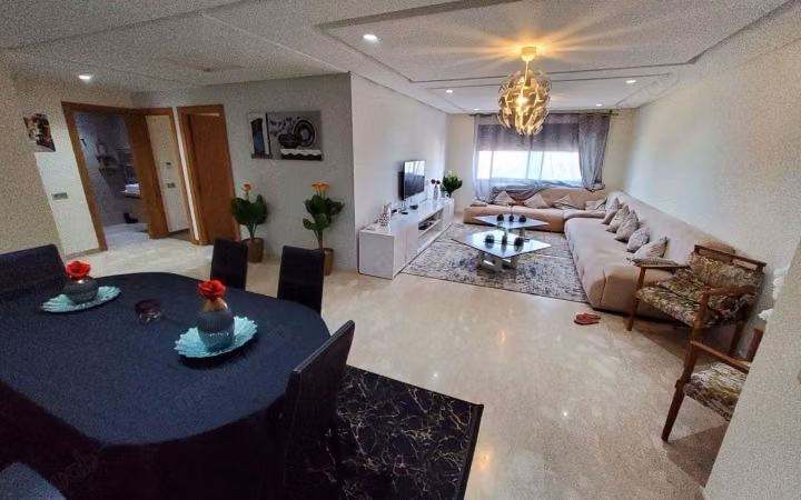 Chic furnished apartment Bourgogne sea view 145m 3ch 2 WC