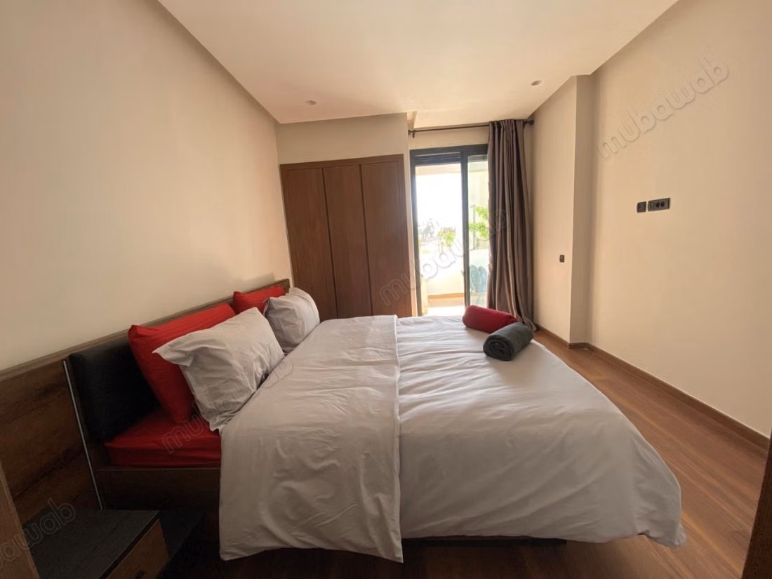 Ruime gemeubileerde studio te huur in Ville Verte terrace