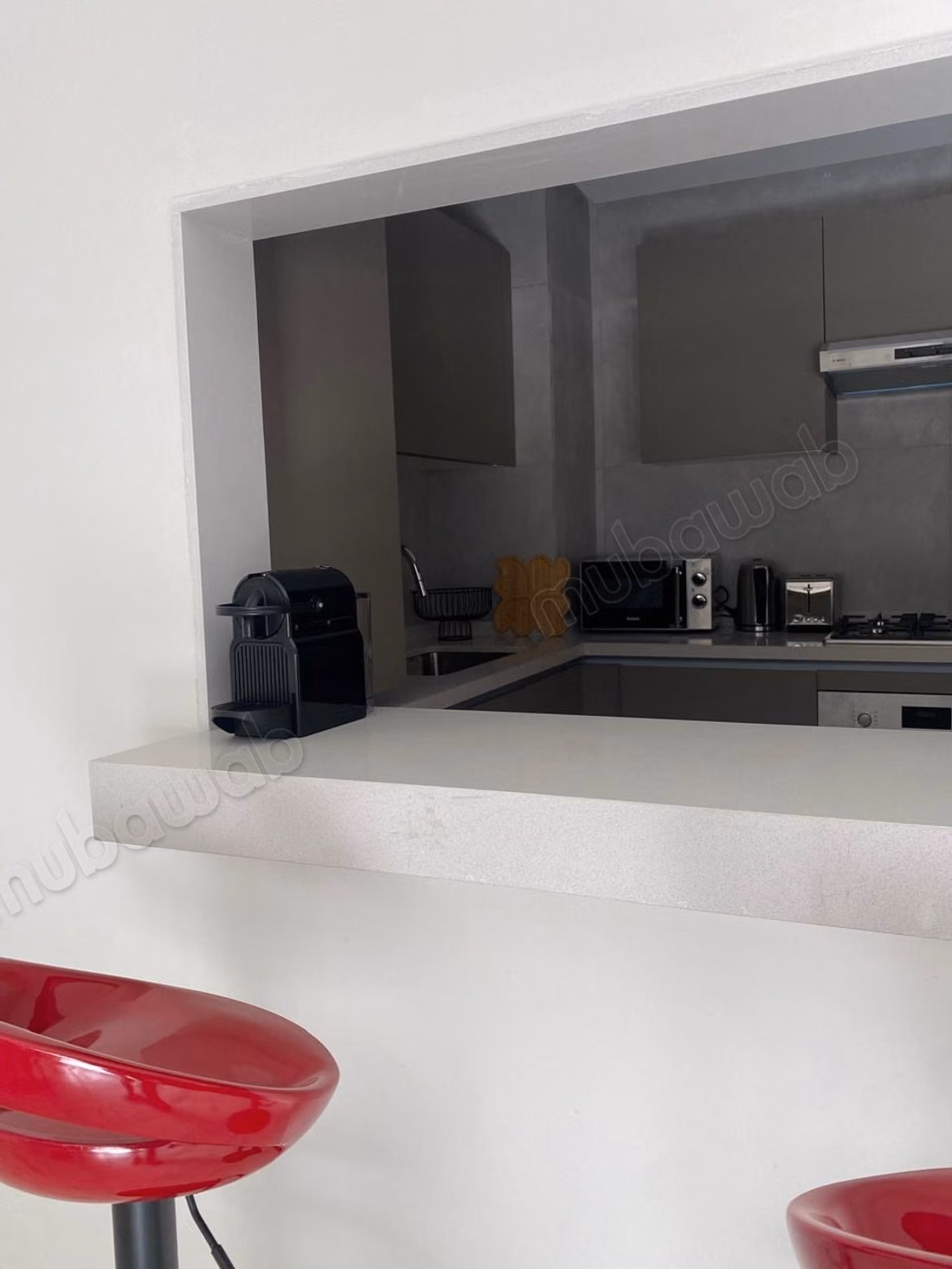 Ruime gemeubileerde studio te huur in Ville Verte terrace