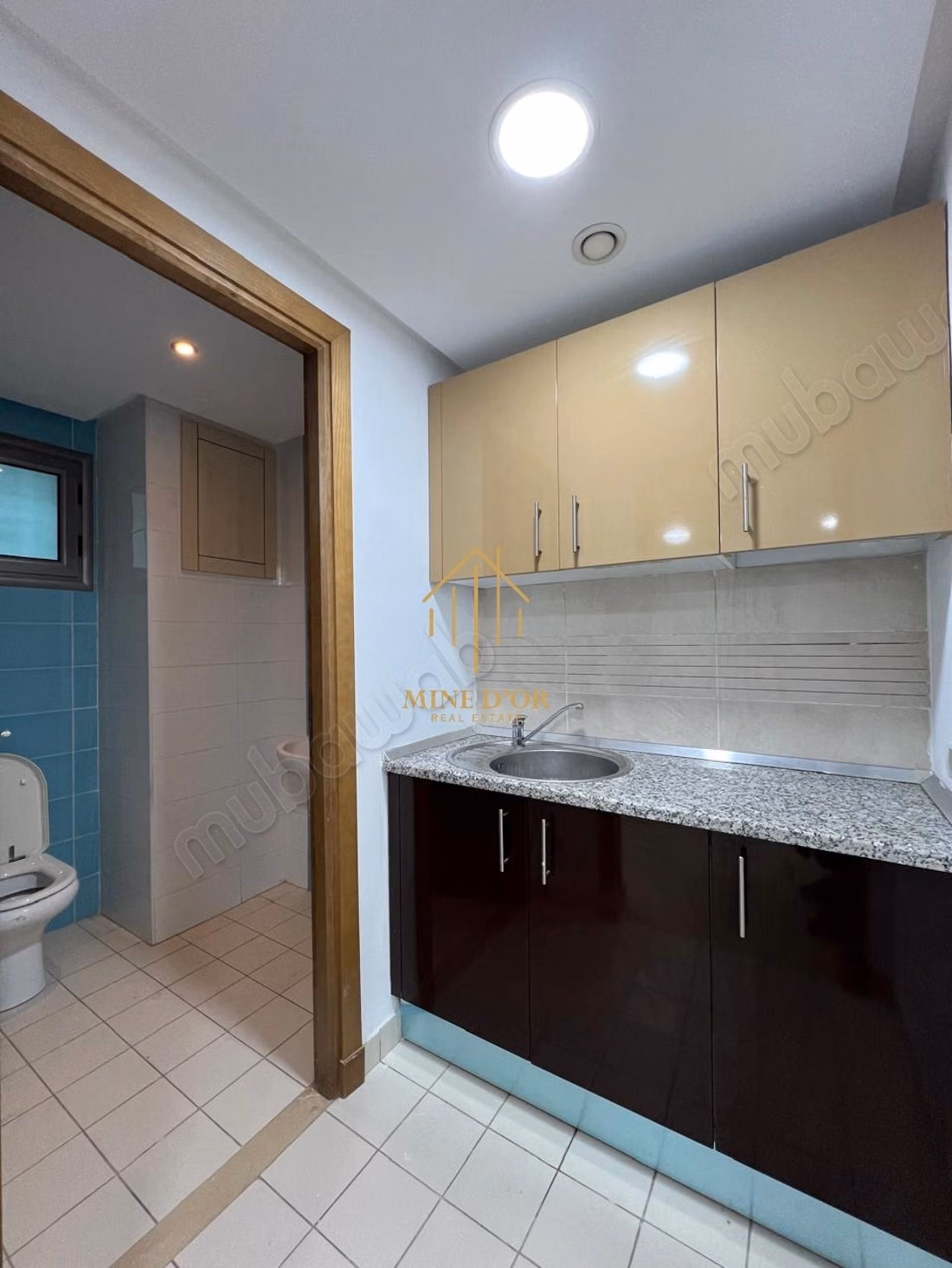 FOR RENT – Office H2 in Montplaisir