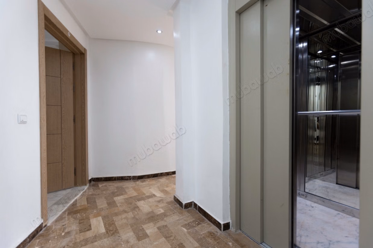 Nieuwe appartement van 100m² leeg - 5 minuten Casa Voyageurs