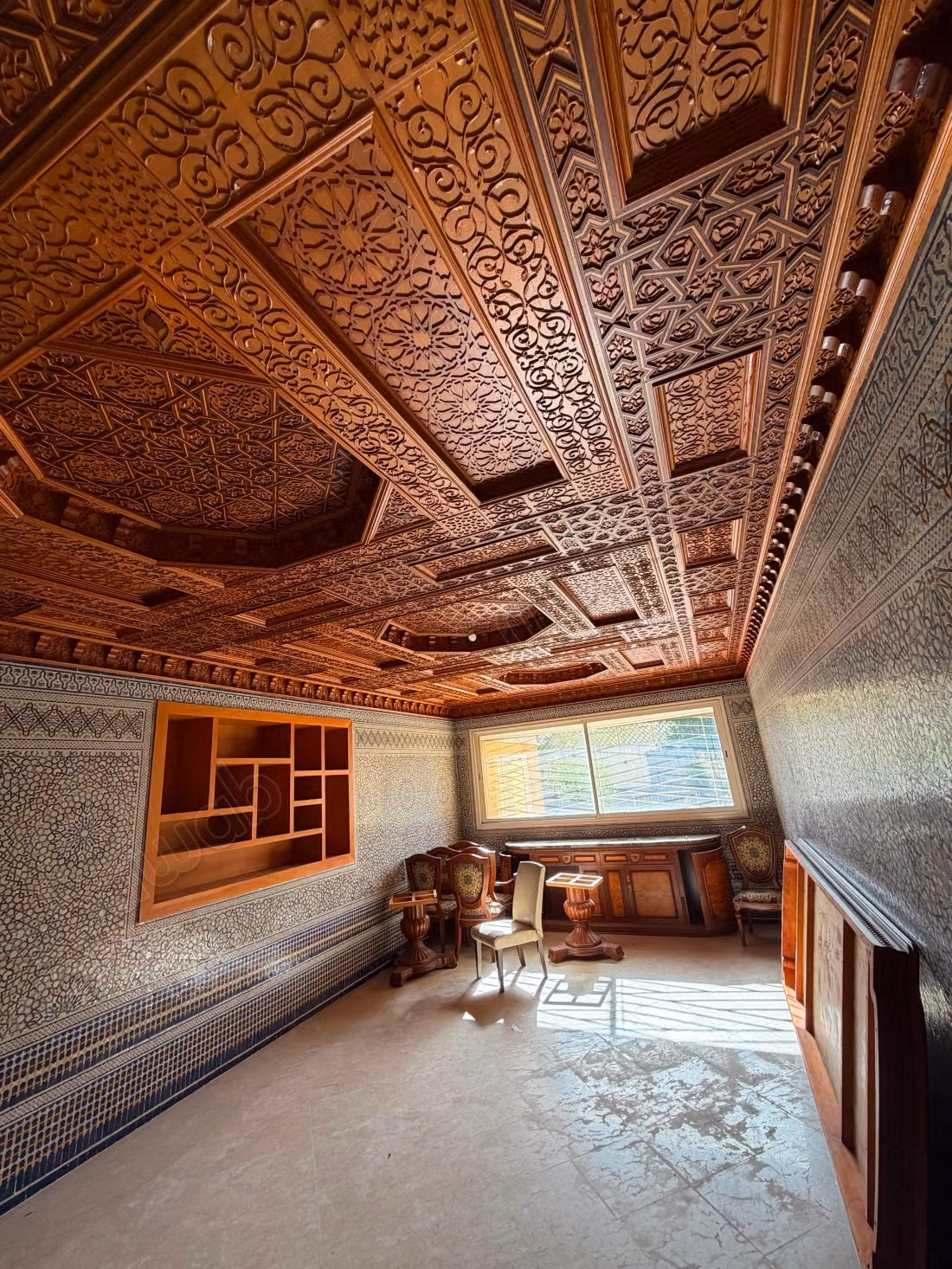 Casa di lusso in affitto a Souissi. 6 camere confortevoli. Garage privato