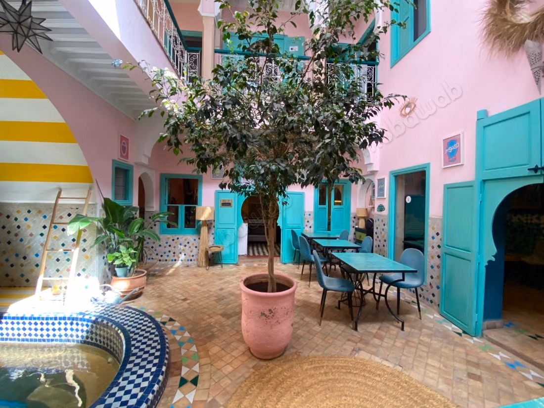 Superb Riad Guesthouse Bab Doukalla 250m2