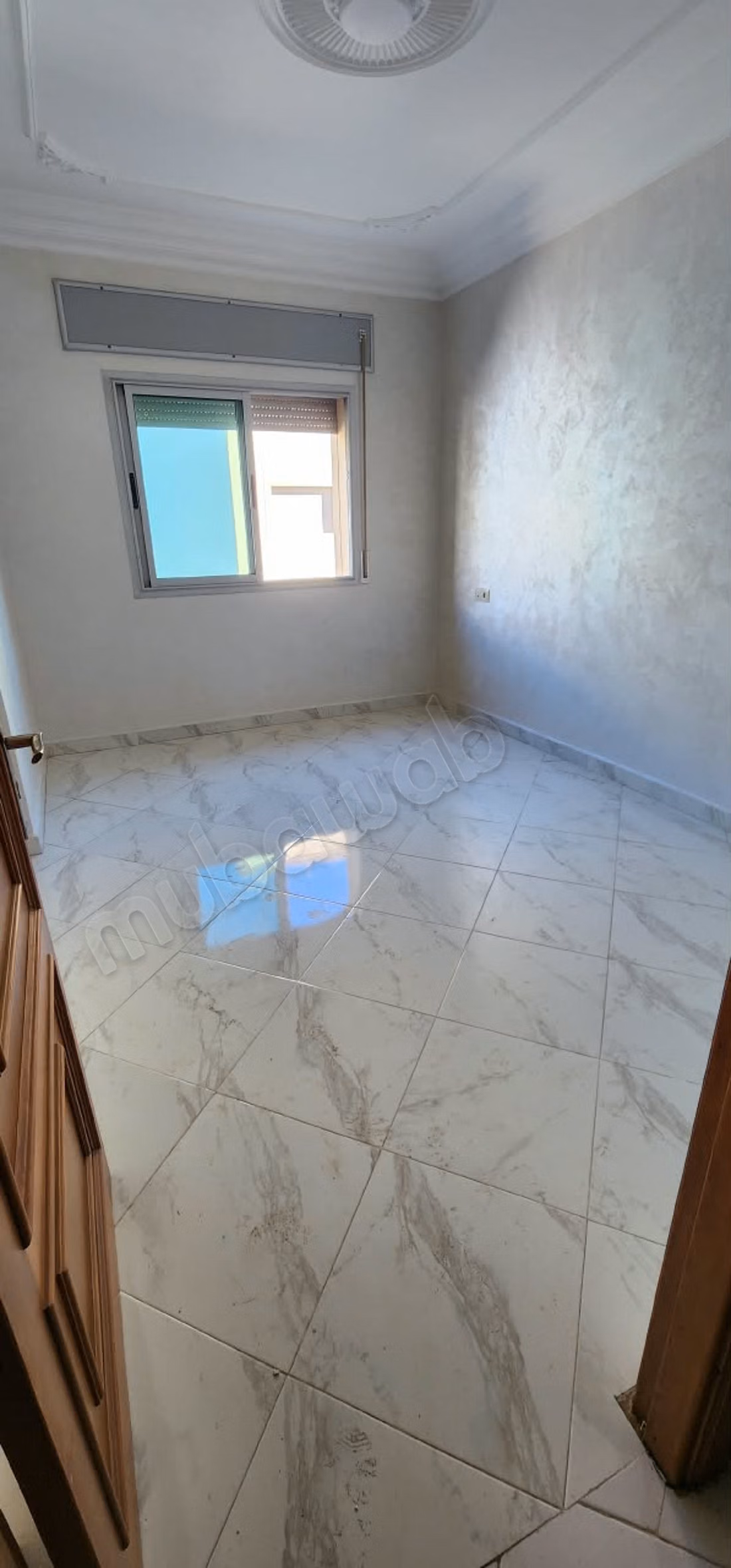 3-Slaapkamer Appartement Te Huur - 2ᵉ Verdieping