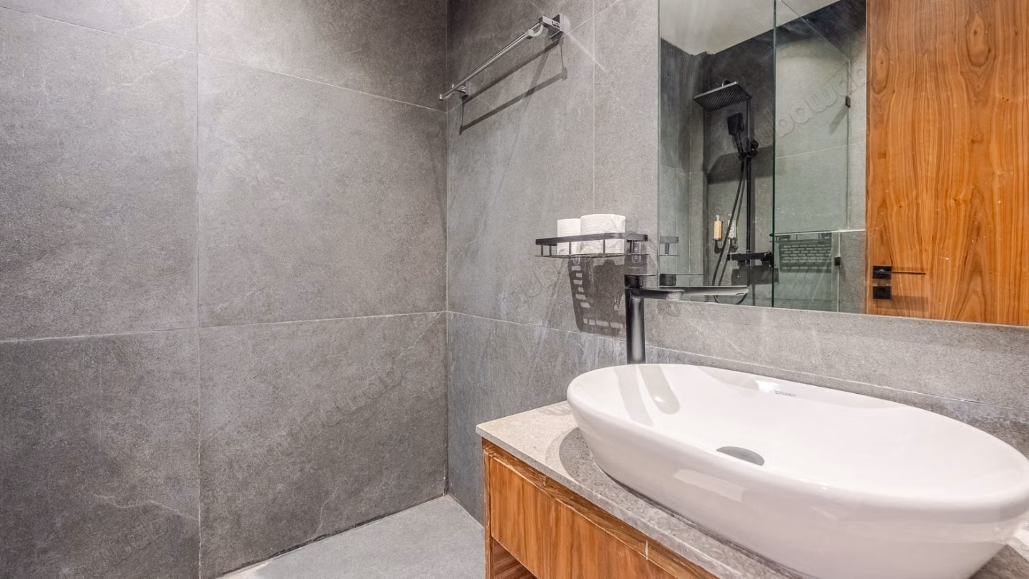 Vender apartamento en Camp Al Ghoul. 4 habitaciones. Bien amueblado