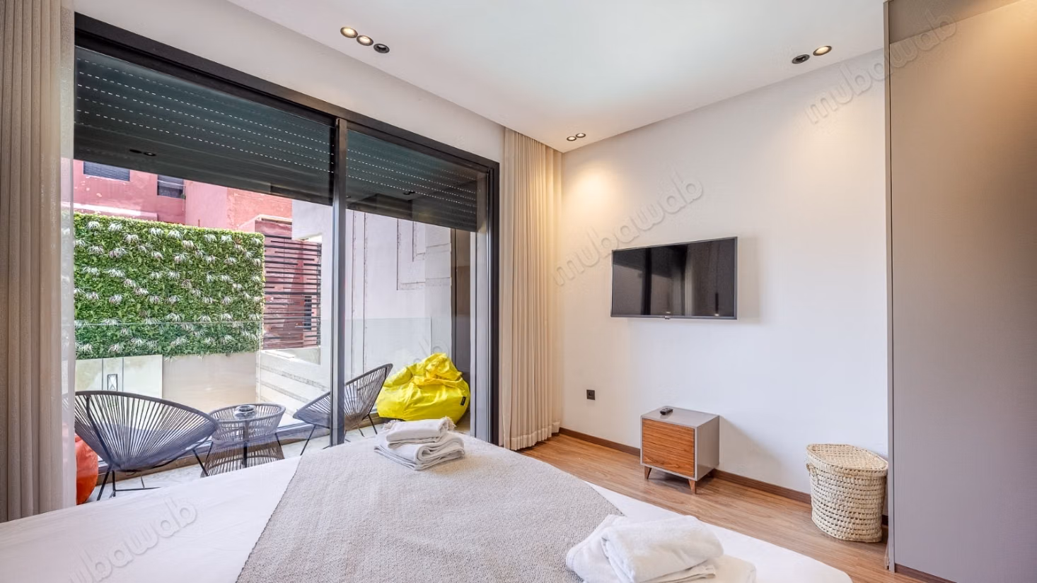 Vender apartamento en Camp Al Ghoul. 4 habitaciones. Bien amueblado