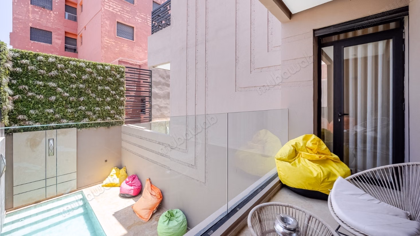 Vender apartamento en Camp Al Ghoul. 4 habitaciones. Bien amueblado