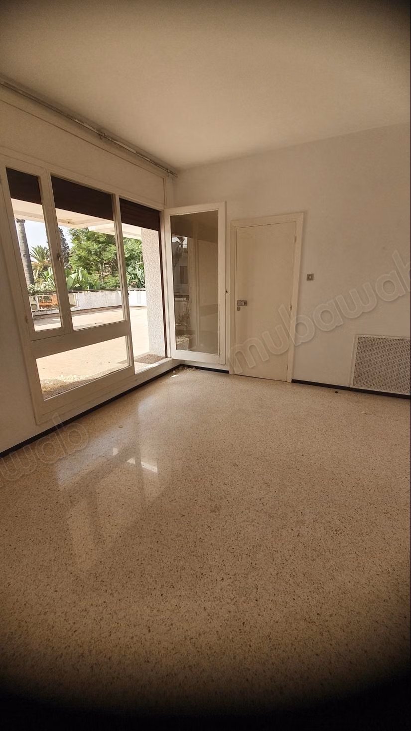 Villa avec piscine à louer à Cil