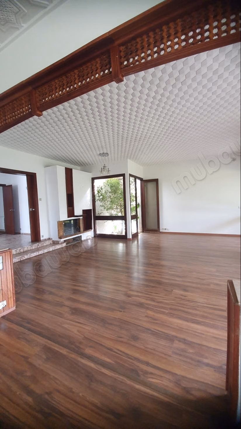 Villa avec piscine à louer à Cil