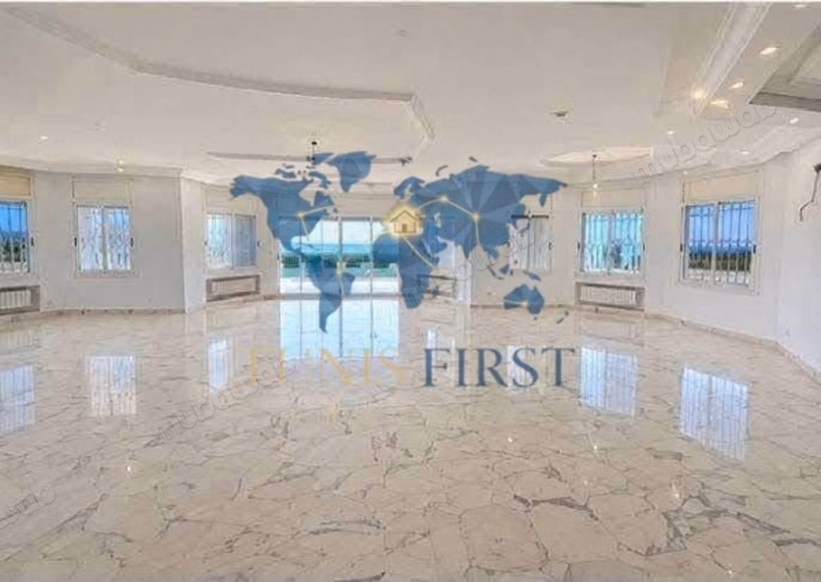 Villa de charme pieds dans l’eau à La Marsa Cube