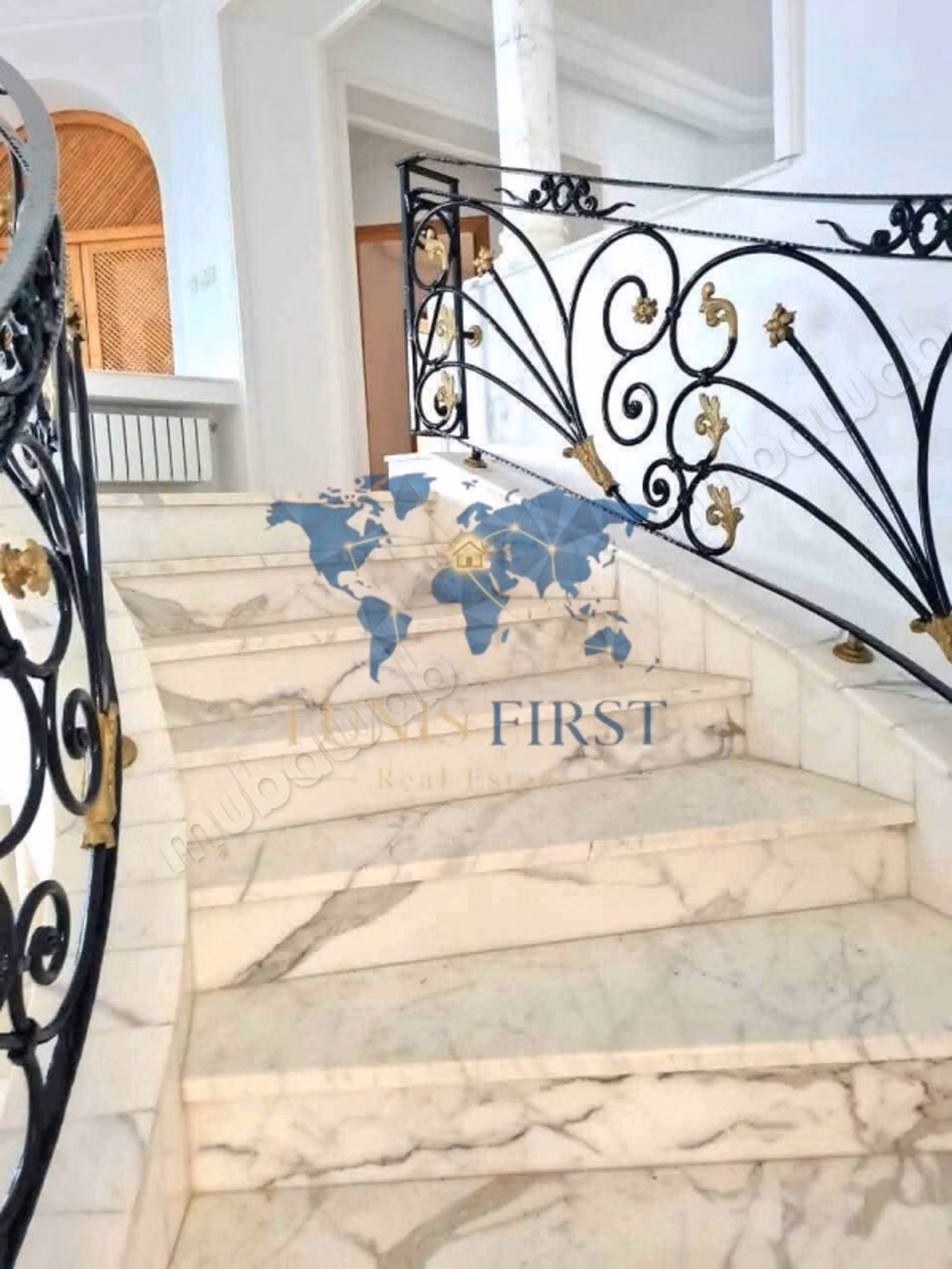Villa de charme pieds dans l’eau à La Marsa Cube