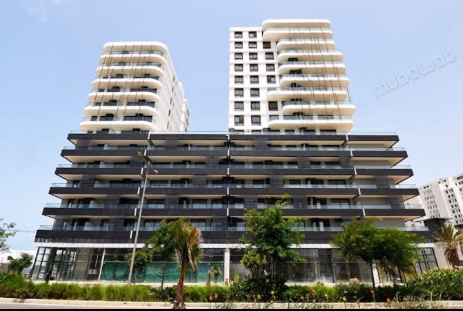 Furnished Studio on the 11th Floor with Balcony, CFC