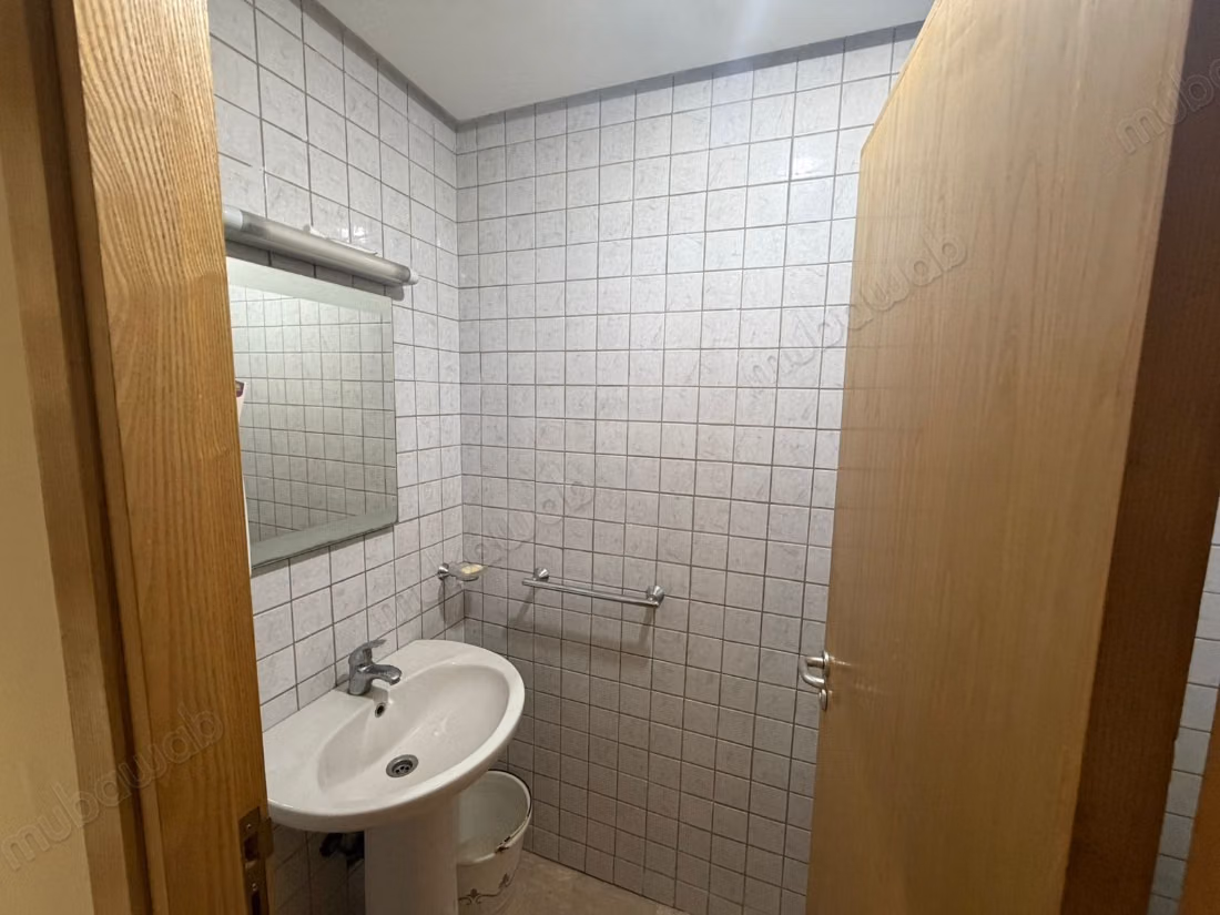 Affitto di uffici a Maârif. Superficie totale 101 m². Su boulevard al massira. Servizio di portineria e aria condizionata