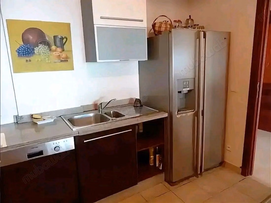 Appartements à louer à Asilah. Surface totale de 120 m². Salon marocain traditionnel, résidence sécurisée