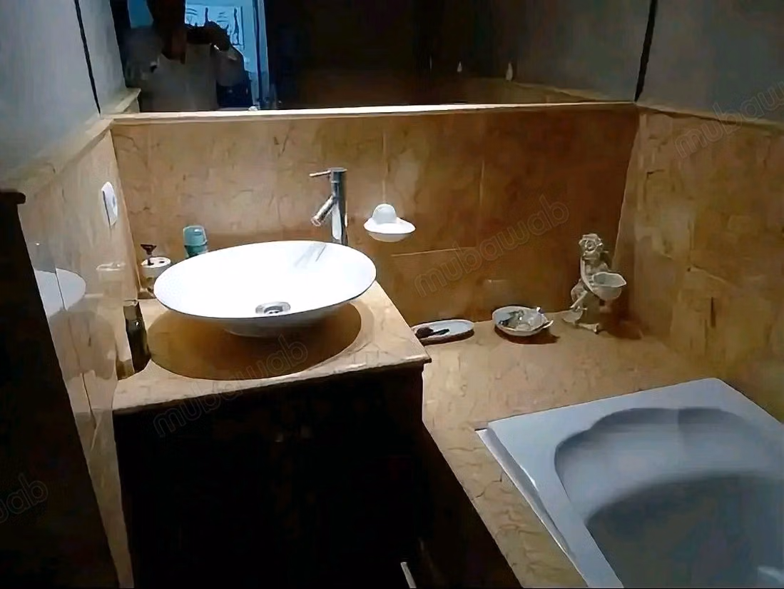 Appartements à louer à Asilah. Surface totale de 120 m². Salon marocain traditionnel, résidence sécurisée