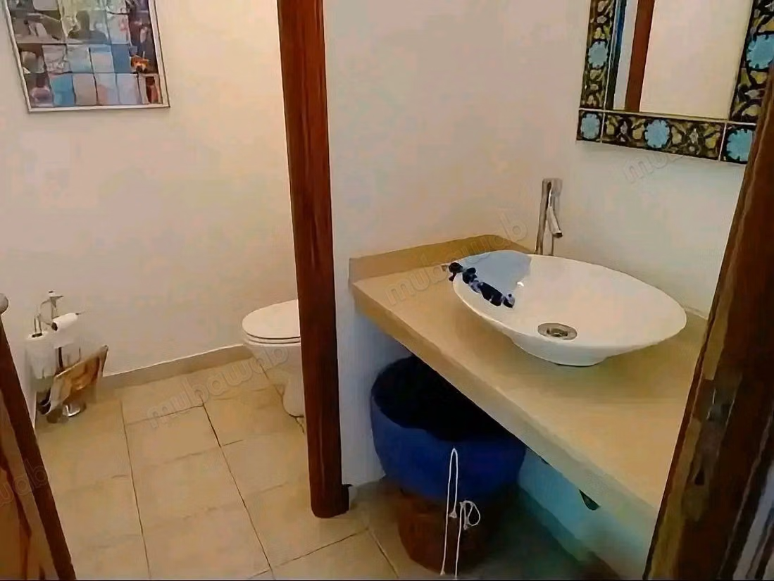 Appartements à louer à Asilah. Surface totale de 120 m². Salon marocain traditionnel, résidence sécurisée
