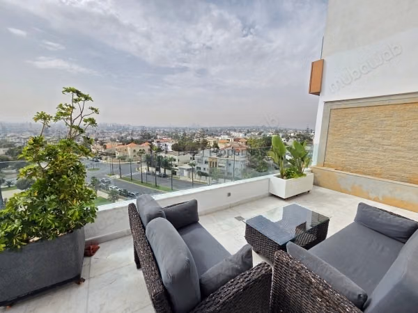 Appartement 2 chambres meuble grande terrasse