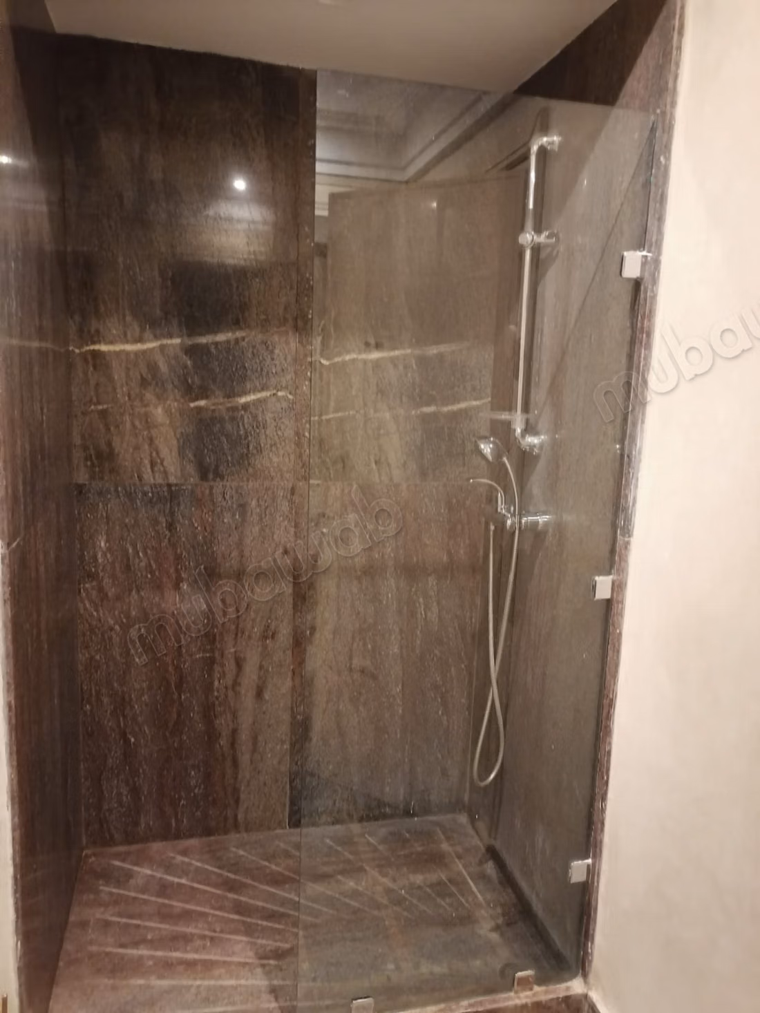 Exceptional apartment for sale empty or furnished in Hivernage
