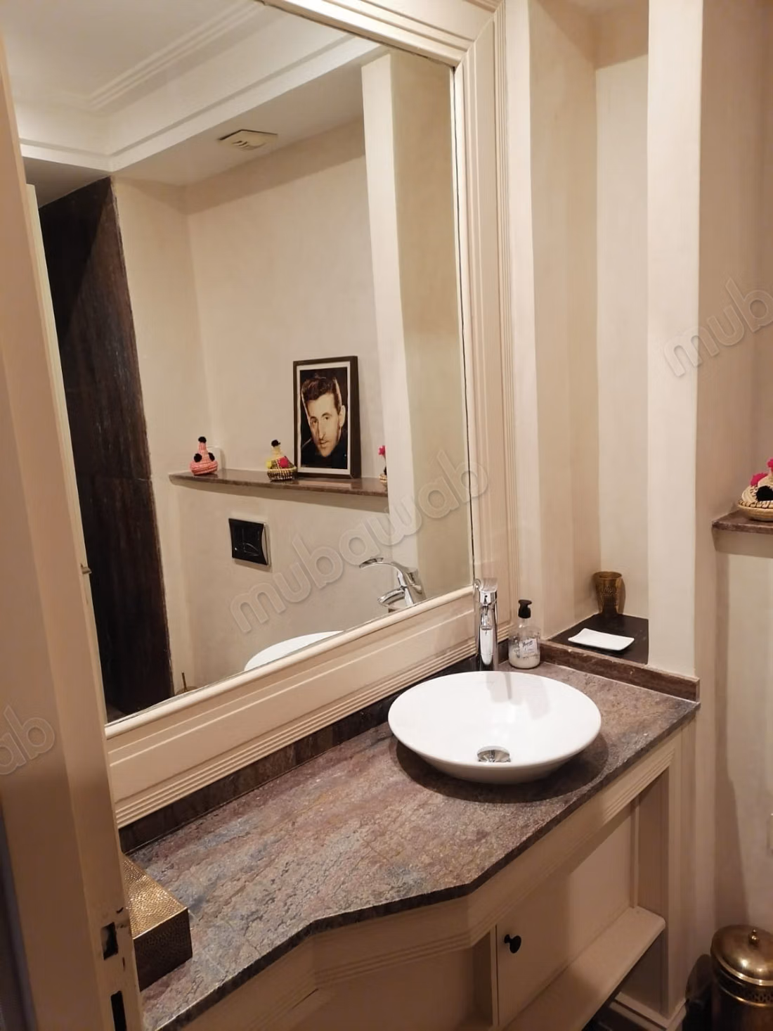 Exceptional apartment for sale empty or furnished in Hivernage