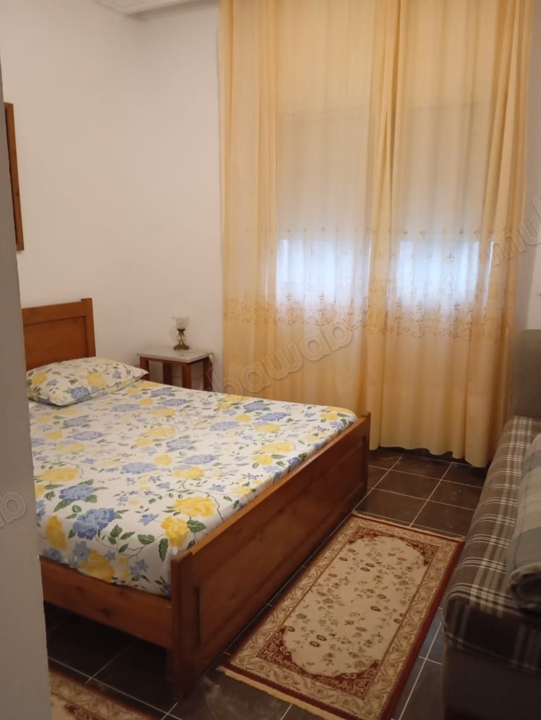 Bel appartement en location. 1 belle chambre. Meublé