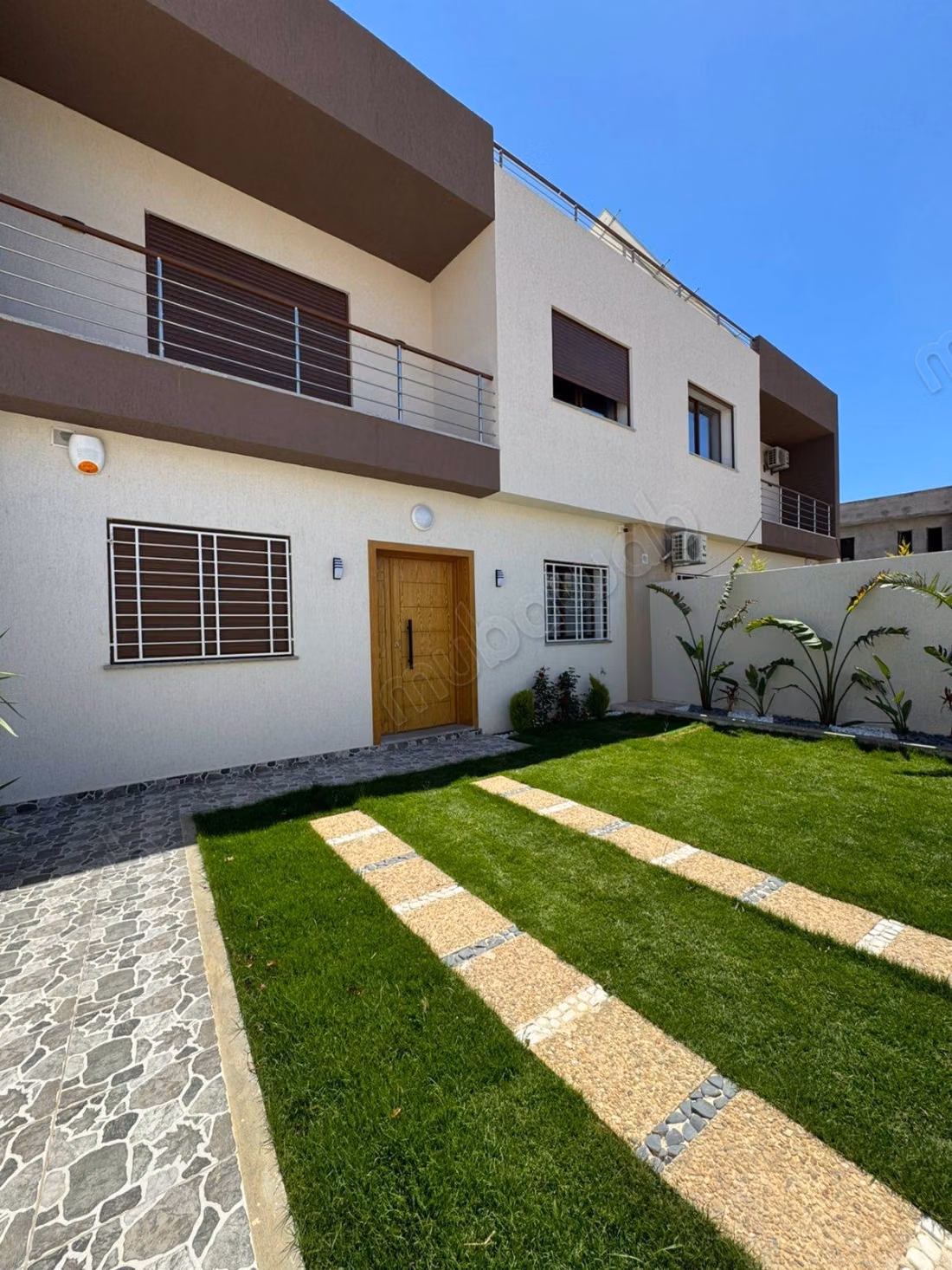 Duplex avec piscine 5mn a pied a la plage mansoura