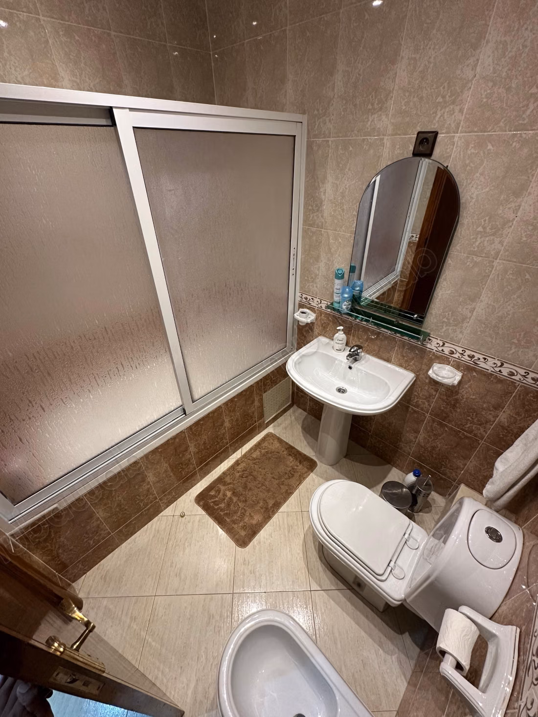 Apartamento amueblado en alquiler, 3 habitaciones, centro