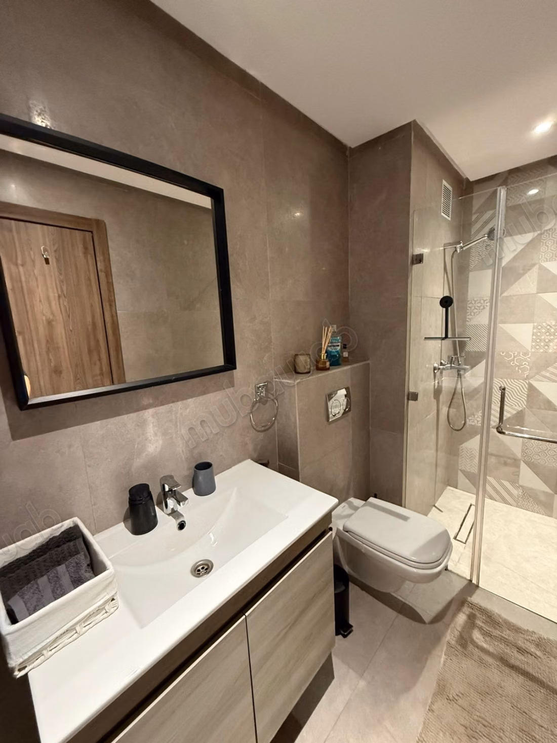 Apartamento en venta en Bouskoura; Amueblado