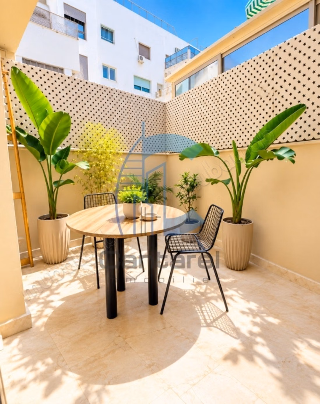 À vendre – studio avec terrasse & parking titré – bourgogne — 4
