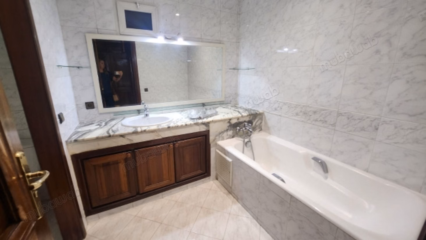 Appartement 39 m² f Bourgogne Ouest — 24
