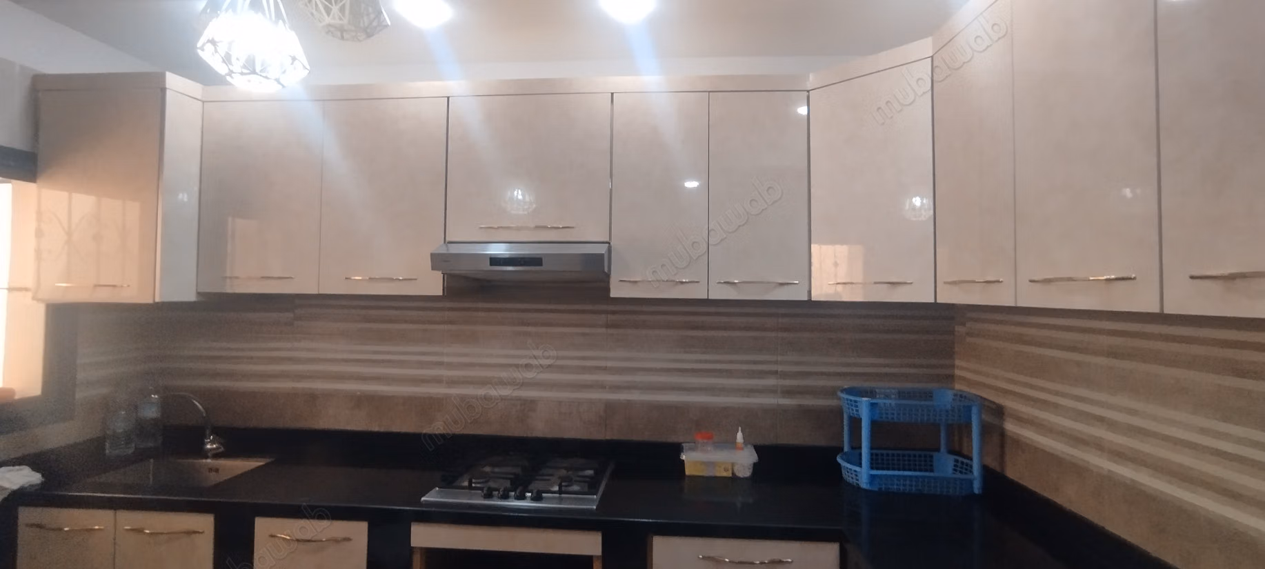 Très bel appartement en location à Hay Houda.
Superficie 60 m².
Bien meublé