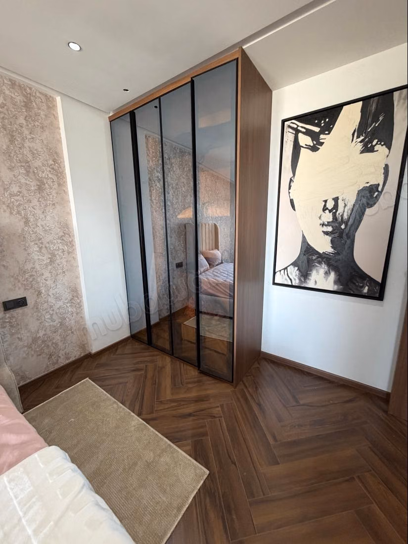 Appartement te huur in Les princesses. Totale oppervlakte 48 m². Goed gemeubileerd