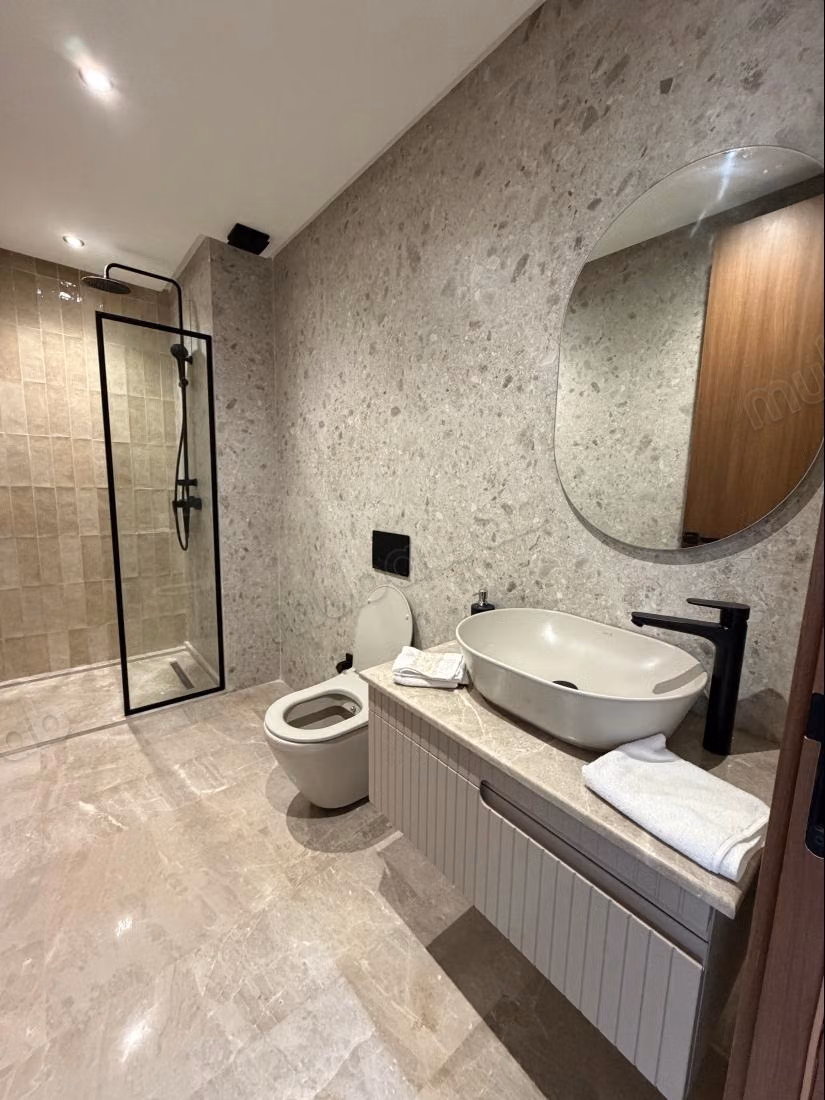 Appartement te huur in Les princesses. Totale oppervlakte 48 m². Goed gemeubileerd
