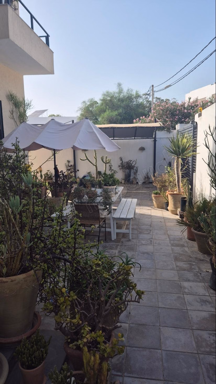 Casa di lusso in vendita a Gammarth Village. 5 camere confortevoli. Aria condizionata e piscina