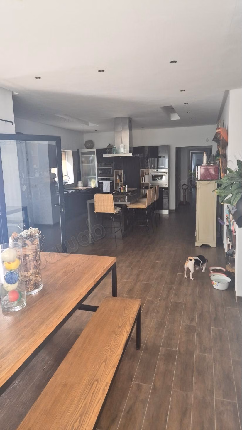 Casa di lusso in vendita a Gammarth Village. 5 camere confortevoli. Aria condizionata e piscina