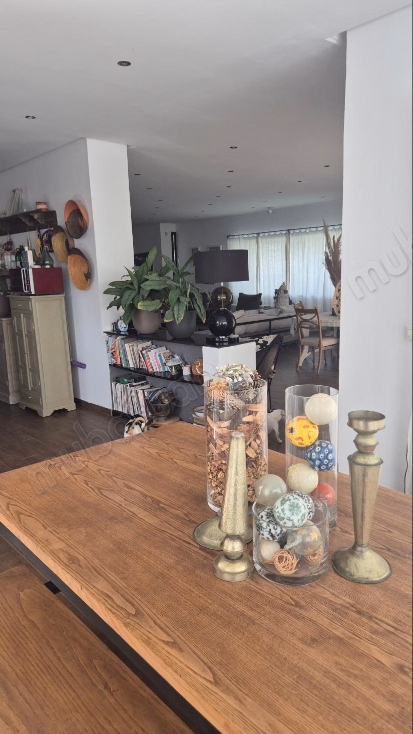 Casa di lusso in vendita a Gammarth Village. 5 camere confortevoli. Aria condizionata e piscina