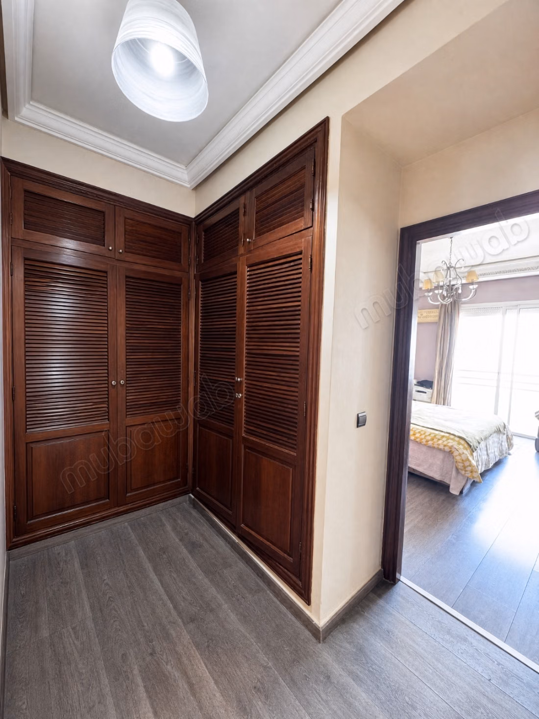Verkoop van een mooi appartement in Gauthier zonder uitzicht