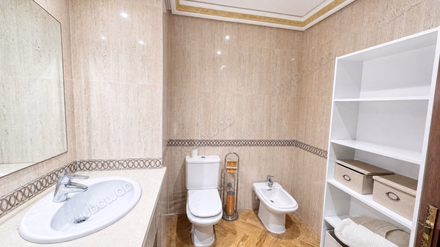 Verkoop van een mooi appartement in Gauthier zonder uitzicht