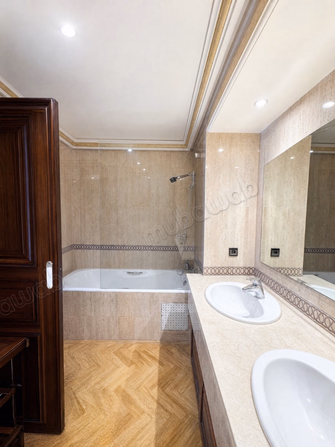 Verkoop van een mooi appartement in Gauthier zonder uitzicht