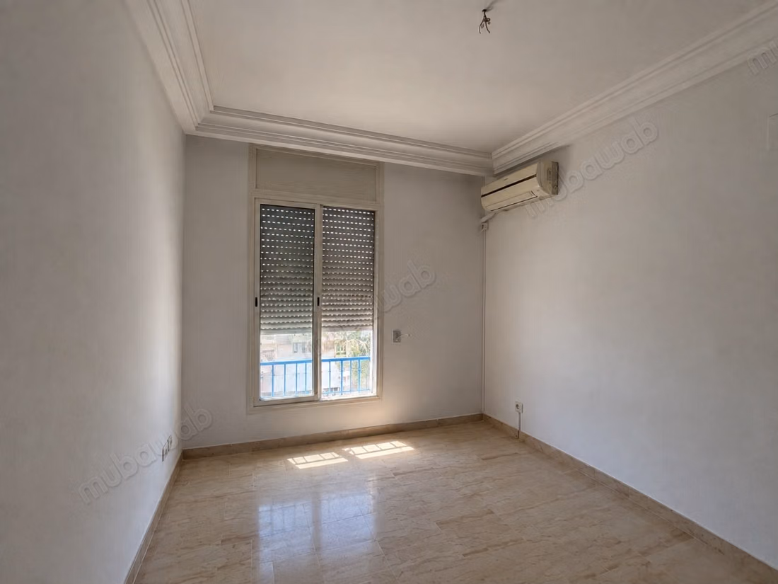 À Louer Appartement en S2 Marsa cité du stade