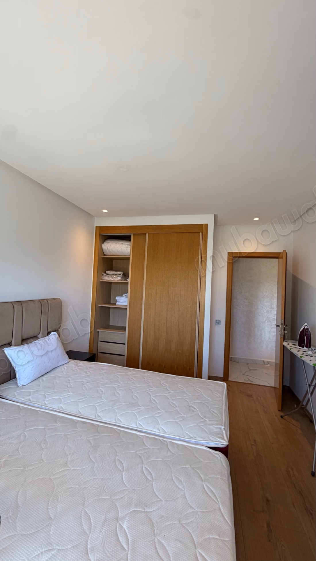 FOR RENT: Stunning sunny apartment with pool