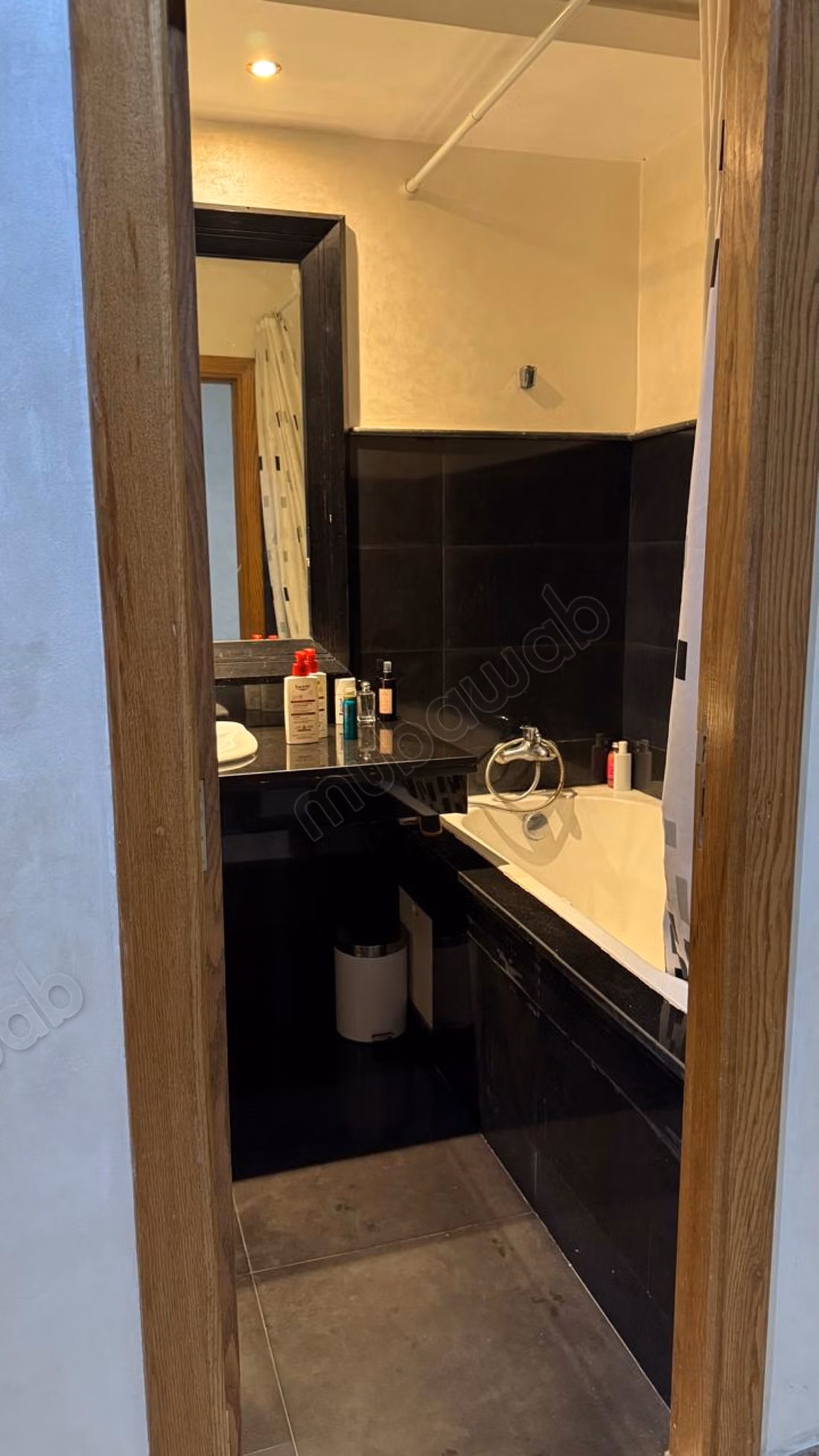 Rent this apartment in Les Hôpitaux. 3 nice rooms. Furnished
