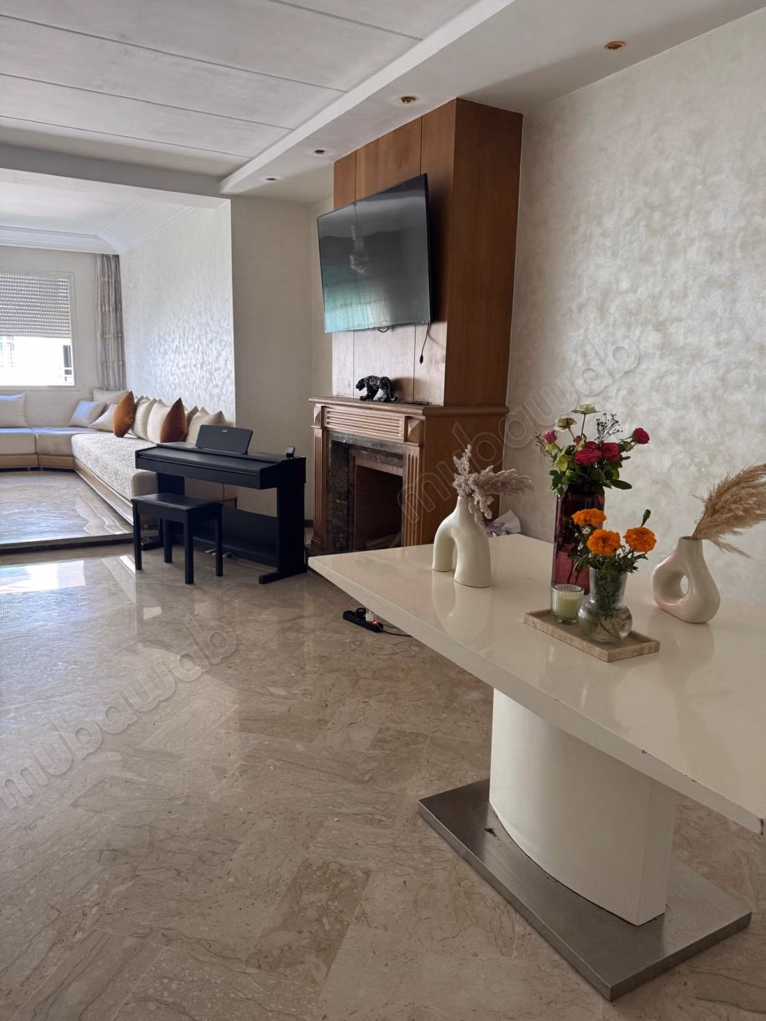 Rent this apartment in Les Hôpitaux. 3 nice rooms. Furnished