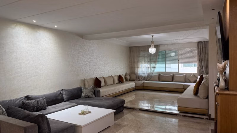 Rent this apartment in Les Hôpitaux. 3 nice rooms. Furnished