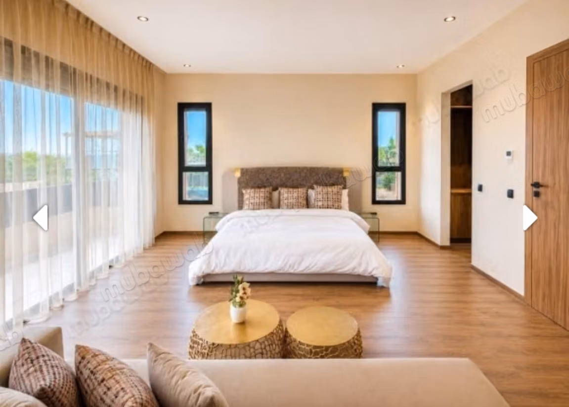 Magnifique villa à louer à Route de Tahanaout. 
5 chambres
